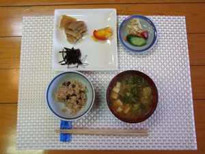 半断食の食事の食事は