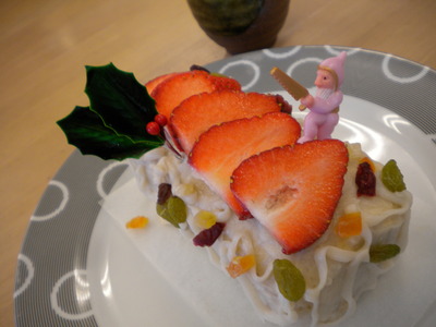 クリスマスケーキ作りました!