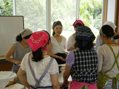 鶴亀の料理教室風景
