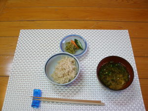 半断食の食事の食事は