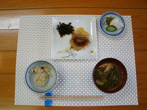 半断食の食事の食事は