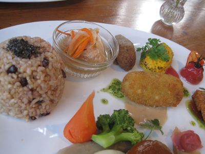 自然食ＢＩＯ　の大島先生との食事
