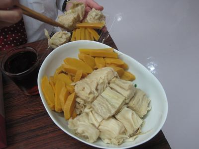 お弁当のことと、野菜のディップのこと