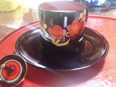 おせち料理と甘酒と漆のカップのこと