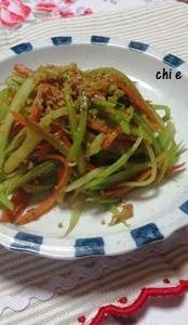 白菜ときのこのみそ煮込み&セロリのきんぴら