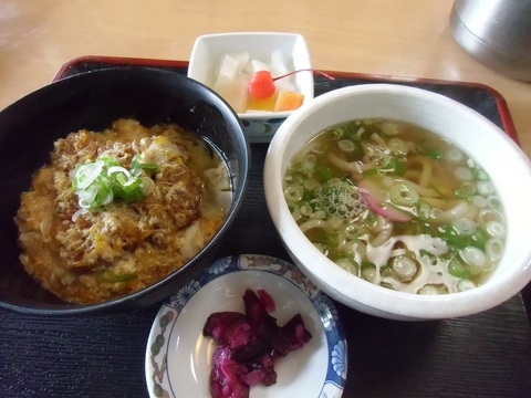 うどん屋でランチ