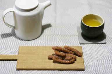 スタバの飴缶