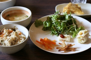 食堂 gomame