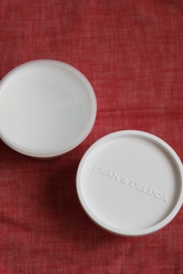DEAN & DELUCA