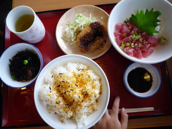 春日食堂へ♪